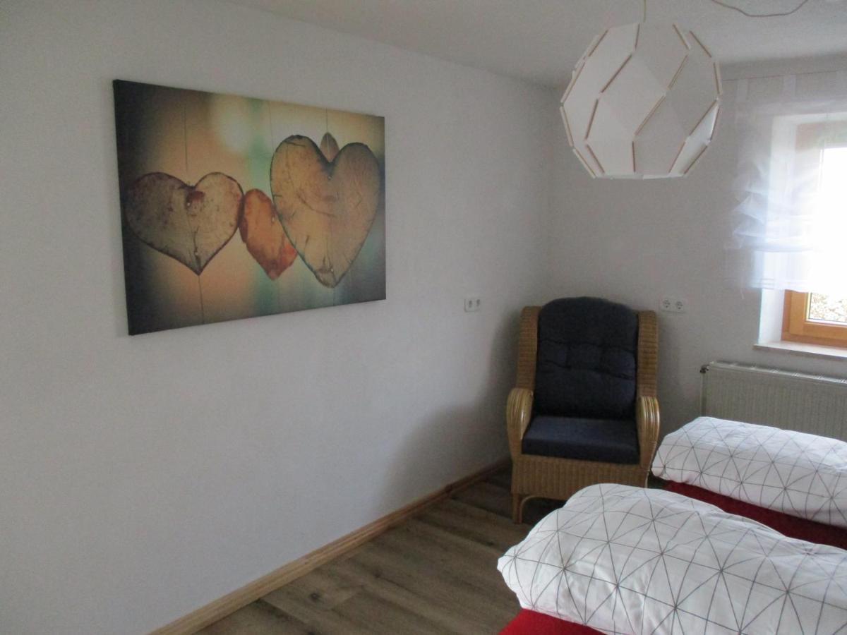 Ferienwohnung Roesch Фойхтванґен Екстер'єр фото