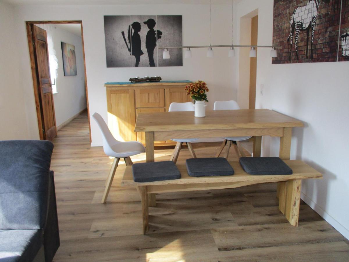 Ferienwohnung Roesch Фойхтванґен Екстер'єр фото