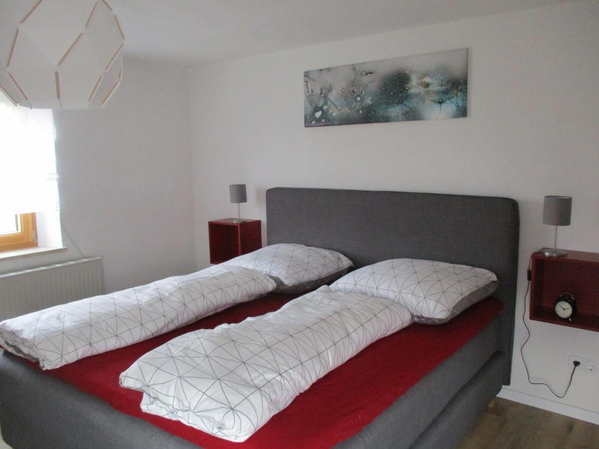 Ferienwohnung Roesch Фойхтванґен Екстер'єр фото